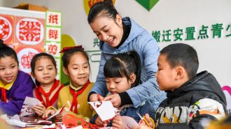 China fija “hoja de ruta” para aumentar ingresos de personas que salieron de la pobreza