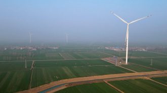 China busca producir 3,3 billones de kWh de energía limpia anual en 2025