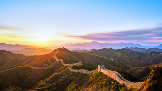 Encuesta: Jóvenes de diversos países elogian el desarrollo de China en la última década