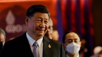 Xi pide a APEC más integración y afirma que desarrollo de China será pacífico