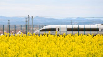 China espera 120 millones de viajes ferroviarios por vacaciones del Día de los Trabajadores