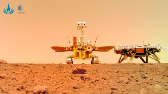 Científicos chinos diseñan un método para extraer agua del suelo lunar