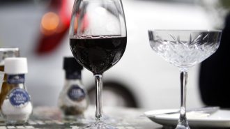 Chile y España, al abordaje del vacío que deja el vino australiano en China