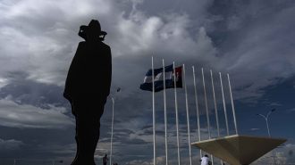 Nicaragua y China firman acuerdos sobre medios y crean el “Teatro chino”