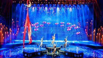Bailarina cubana cumple sus sueños en el “Hollywood de China”