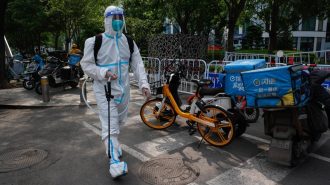 Pekín extrema aún más las medidas anticovid para frenar el avance de ómicron