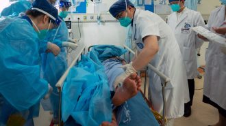China financiará a estudiantes de medicina para clínicas en regiones menos desarrolladas
