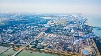 Zona de Libre Comercio de Shanghai recibe empresas e inversión nuevas