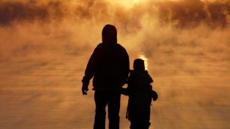 Universidad china presenta un curso para mejorar las habilidades parentales