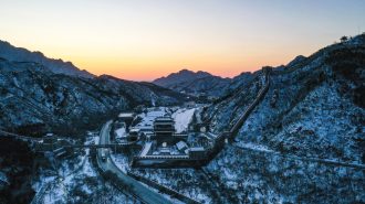 Inauguran en Beijing recorridos en helicóptero por Gran Muralla