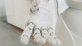 Científicos chinos crean robot más preciso que cateterismo ante aneurisma y tumor cerebral