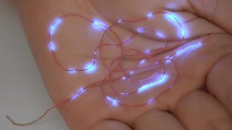 ¿Un antes y un después? Investigadores chinos desarrollan nueva fibra inteligente luminosa
