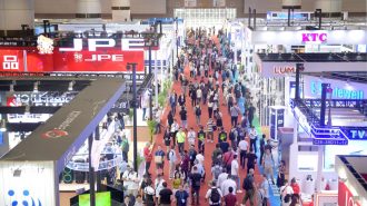 China inaugura la Feria de Cantón se con aumento de compradores extranjeros