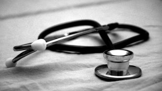 Médicos peruanos se capacitarán en China para aplicar la cirugía robótica en su país