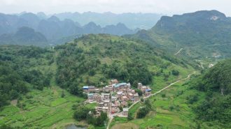 Desarrollo de carreteras en China impulsa vigorización de zonas rurales