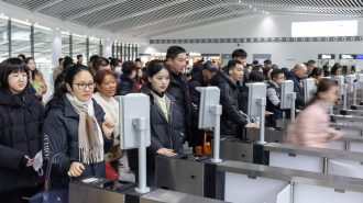 China calcula 4.800 millones de viajes en primera mitad de vacaciones por Fiesta de la Primavera