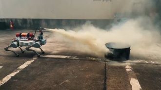 Bomberos del centro de China suman a su equipo de rescate un “perro robot”