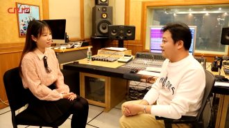 Tenor chino alaba la melodía de las canciones en español