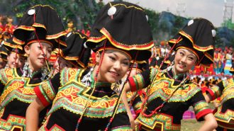 Efecto China: Cómo viven los pueblos originarios de China