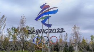 El maestro de Educación Física que lleva alegría olímpica a sus alumnos en China