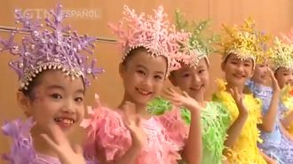 Tres generaciones de artistas se preparan para la Gala de la Fiesta de la Primavera