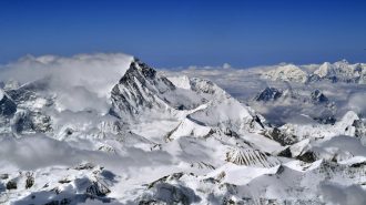 China inició expedición al Monte Everest: Instalará una estación meteorológica