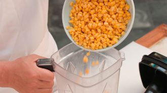 Fusión de la comida china y mexicana: El pastel de maíz