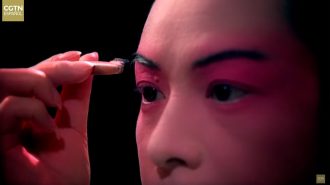 El artista chino que interpretó a más de 180 mujeras en la Ópera de Beijing