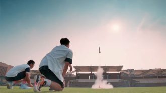 La historia de los escolares chinos que lanzaron un satélite al espacio