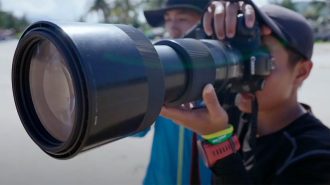 Desafiando la discapacidad: El viaje de una fotógrafa sorda