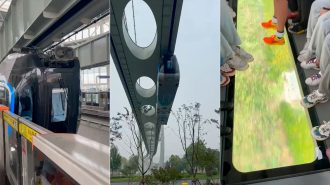 Un viaje por el monorriel aéreo de Wuhan