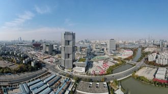 Efecto China: Exembajador y abogado conversan sobre la inversión del gigante asiático en Chile