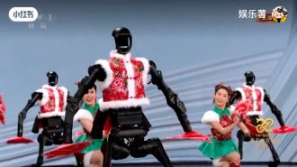 Robots sorprendieron con baile para el Año Nuevo chino