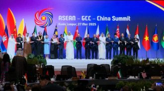 China llama a impulsar la cooperación con países del Sudeste Asiático y el Golfo