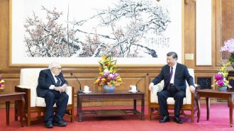 Xi Jinping se reunió en Pekín con Henry Kissinger, el “viejo amigo” de China