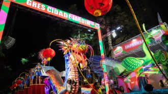 El Año del Dragón chino se cuela en el Carnaval de Brasil