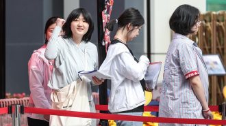 Gaokao: Millones de alumnos chinos se presentan a la selectividad más vigilada de la historia