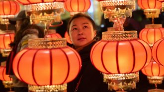 China finaliza las fiestas del Año Nuevo lunar con el colorido Festival de los Faroles